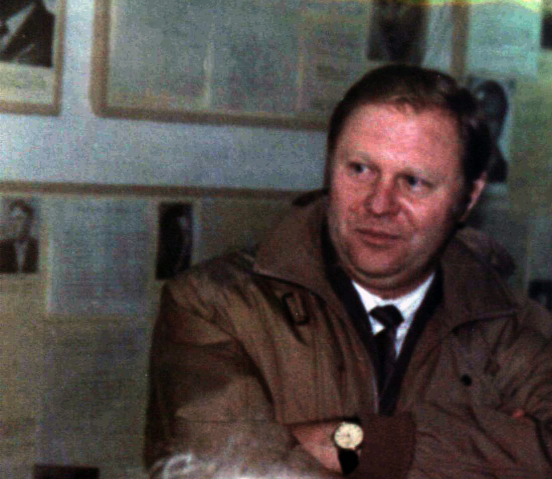 Дайгод Николай Николаевич (первый директор школы, 1985 год)